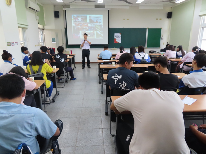 2019/11/18關山工商師生蒞校參訪與交流圖片