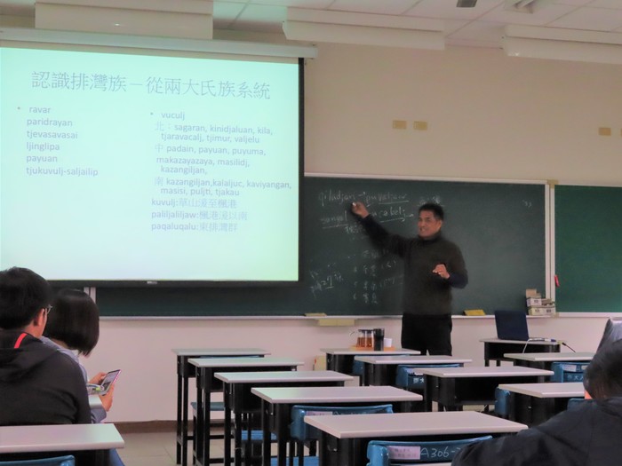 2019/03/08族語及文化講座-戴明雄牧師(認識排灣族 簡單說族語)圖片