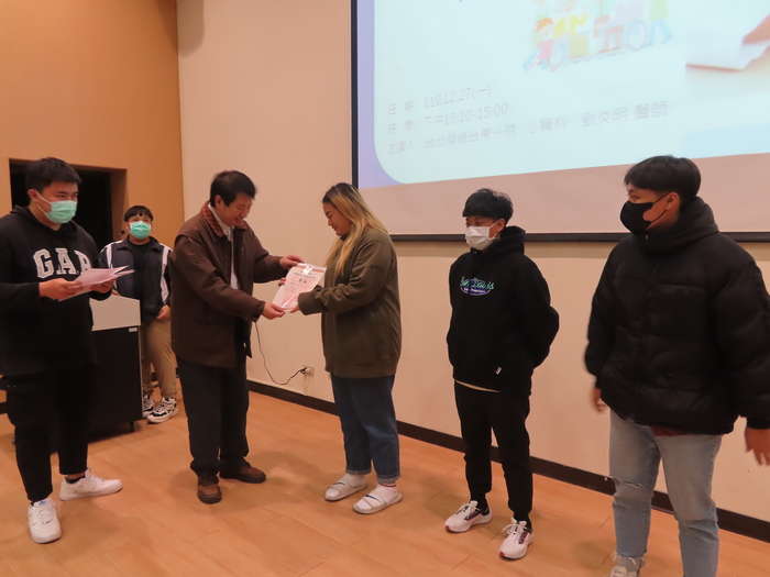 2021/12/27系週會圖片