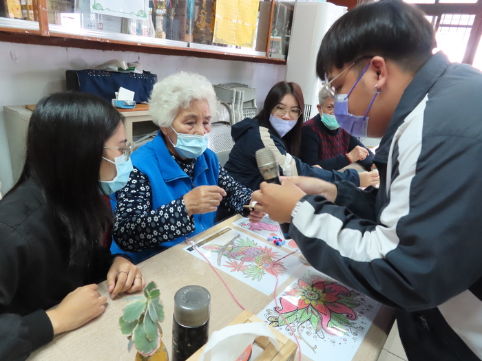 2022/01/07大四巴拉雅拜文健站實習圖片