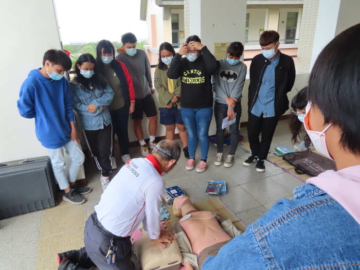 2020/04/15心肺復甦術(CPR＋AED)訓練證照圖片