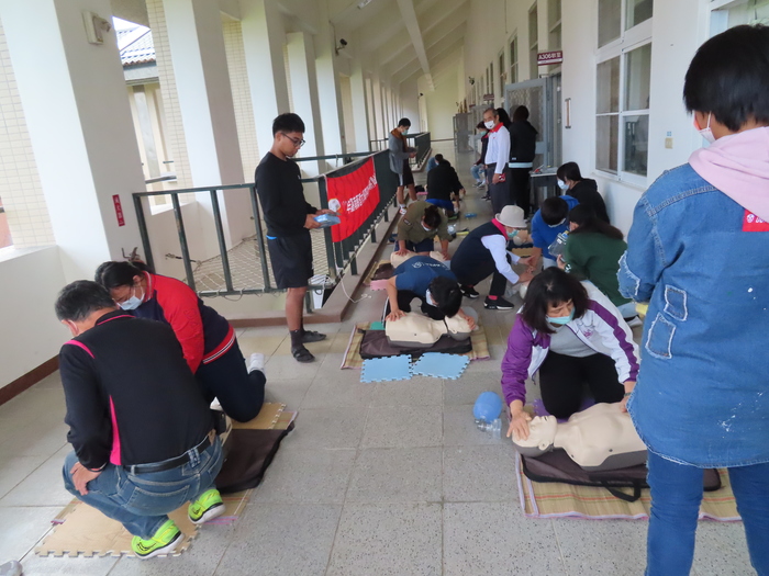 2020/04/15心肺復甦術(CPR＋AED)訓練證照圖片